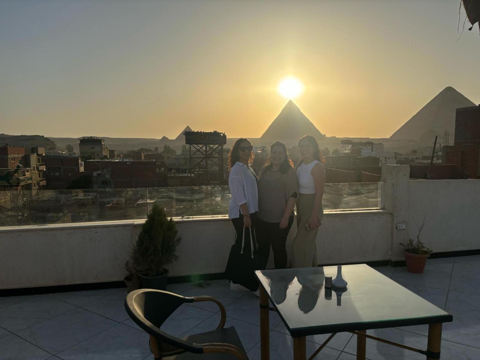 Eagles Pyramids View Hotel Kafrat al Jabal Exterior photo